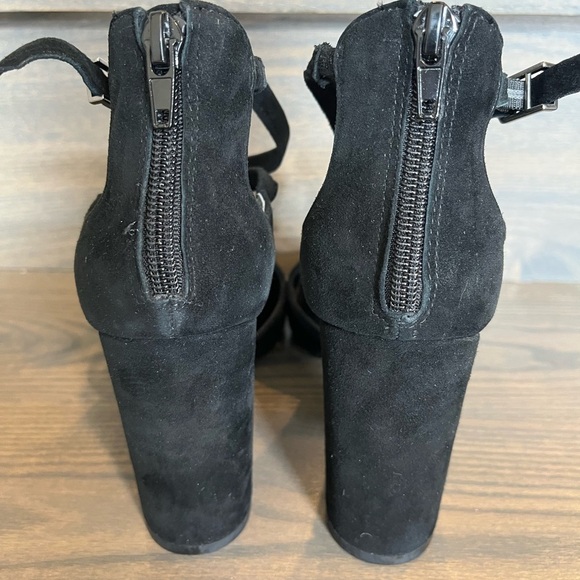 Bleecker & Bond LORA Suede Heels Size 7.5 - Picture 4 of 9